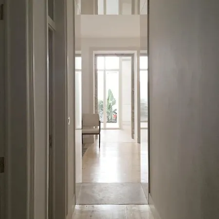 The Monkey Flat Lisboa