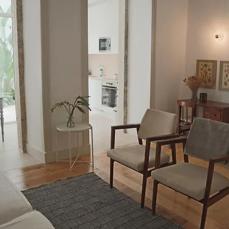 The Monkey Flat Apartment