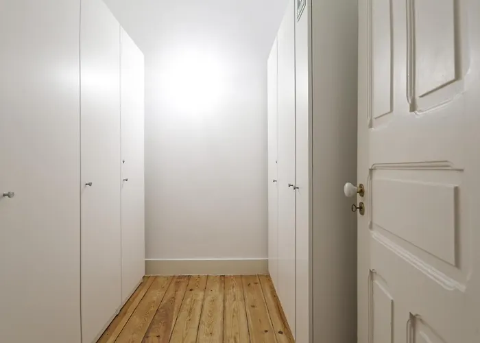 The Monkey Flat Apartment